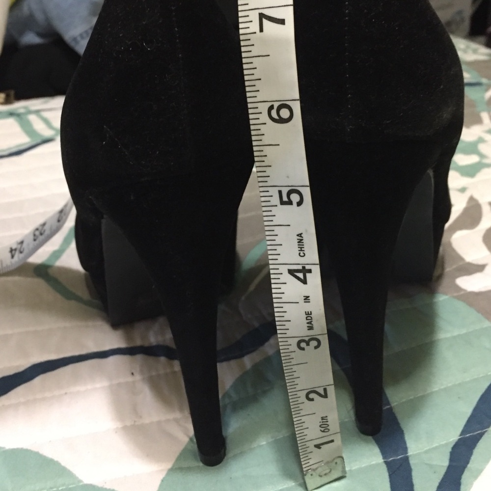 Black Stilettos Pumps size 10 - Picture 2 of 4